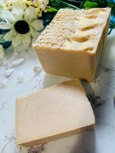Beelicious (Honey Oatmeal) - Artisan Soap